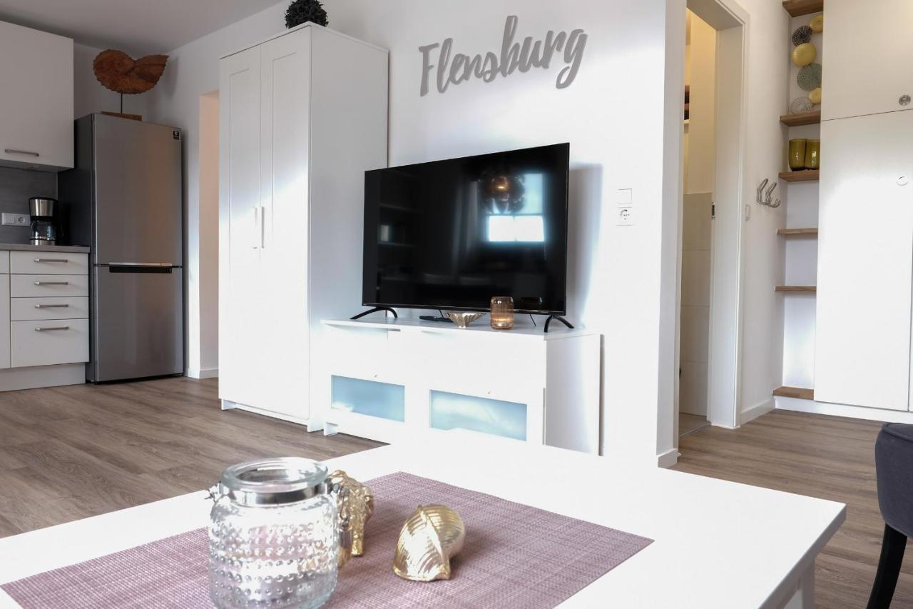 Fewo1846 Strandresidenz Wassersleben - Muschelnest - Stilvolles Studioapartment Mit Balkon ハリスレー エクステリア 写真